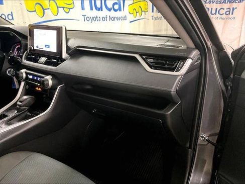 Used 2023 Toyota RAV4 LE FWD image 13