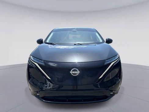 Used 2023 Nissan Ariya AWD image 9