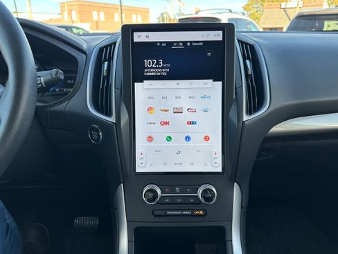 Used 2024 Ford Edge SEL w/ Class II Trailer Tow Package image 14