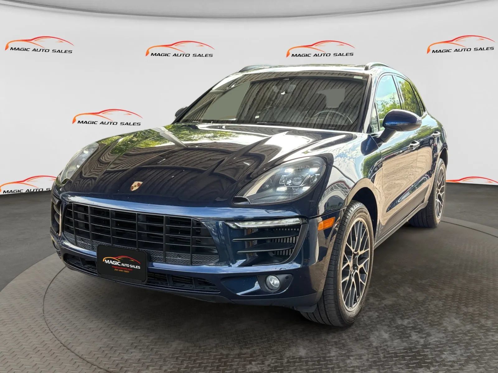 Used 2017 Porsche Macan S AWD/4WD image 1