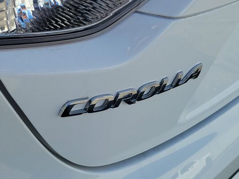Used 2022 Toyota Corolla LE image 7