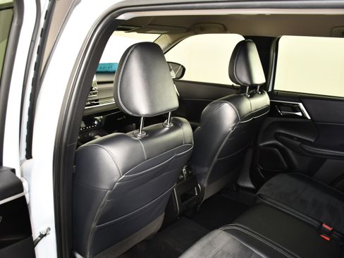 Used 2024 Mitsubishi Outlander SE AWD/4WD image 44
