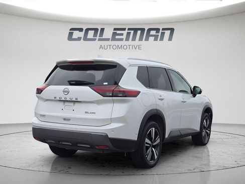 Used 2026 Nissan Rogue SL AWD/4WD image 10