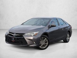 Used 2017 Toyota Camry SE video 1