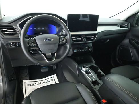 Used 2024 Ford Escape Platinum image 10