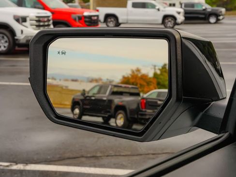 New 2026 GMC Canyon AT4 AWD/4WD image 13