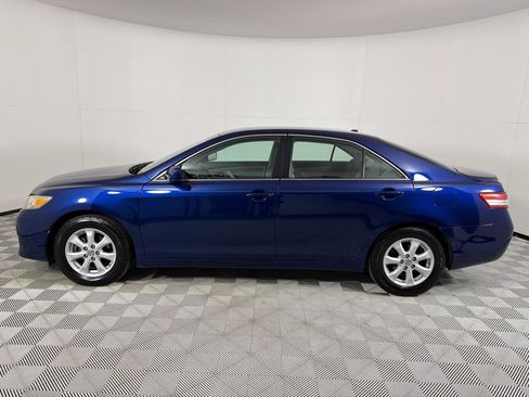 Used 2010 Toyota Camry LE image 8