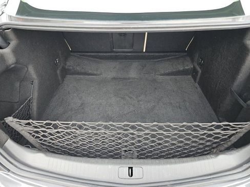 Used 2011 Buick Regal CXL image 25