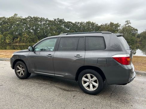 Used 2010 Toyota Highlander 4WD image 3