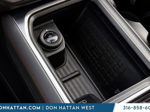 Used 2025 Ford Expedition Max Active AWD/4WD image 13