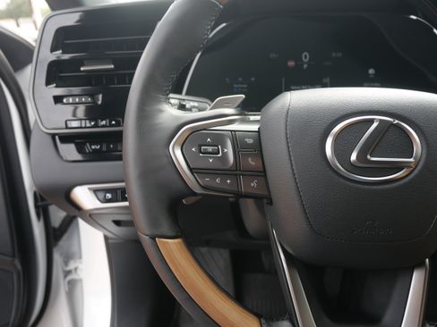 Certified 2025 Lexus RX 350 Premium Plus image 22