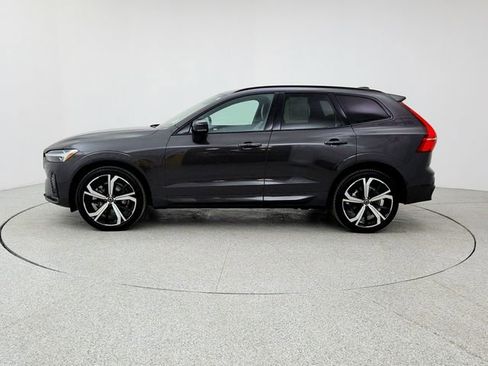 Used 2022 Volvo XC60 B6 R-Design w/ Advanced Package image 8