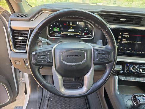Used 2023 GMC Sierra 1500 Denali w/ Denali Reserve Package AWD/4WD image 18