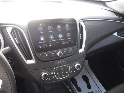 Used 2023 Chevrolet Malibu LT image 13