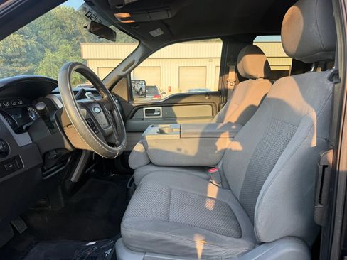 Used 2011 Ford F150 XLT RWD image 2