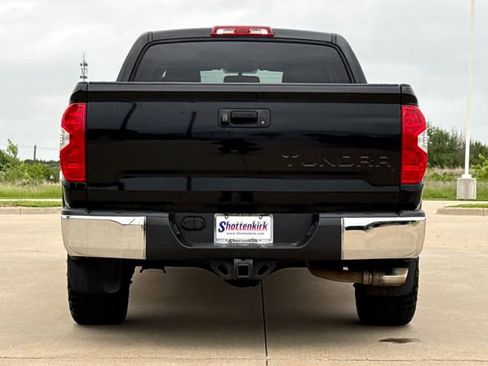 Used 2017 Toyota Tundra SR5 w/ SR5 Upgrade Package RWD image 7