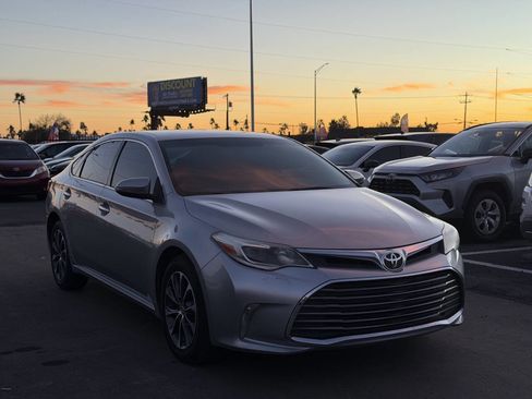 Used 2016 Toyota Avalon XLE image 13