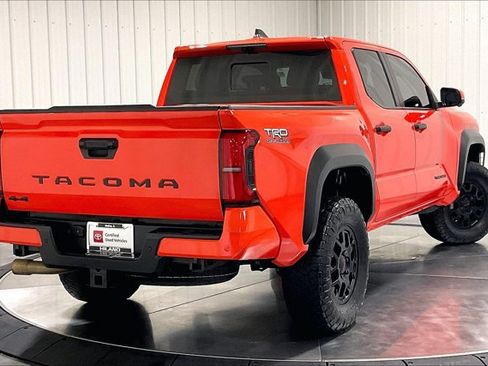Certified 2024 Toyota Tacoma TRD Off-Road w/ TRD Off Road Premium Package AWD/4WD image 13