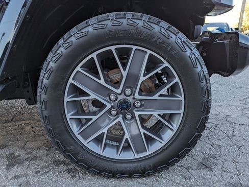 Used 2024 Jeep Wrangler High Altitude AWD/4WD image 46