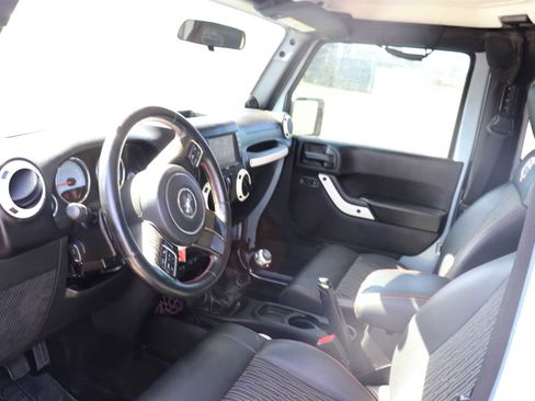 Used 2012 Jeep Wrangler Arctic image 10