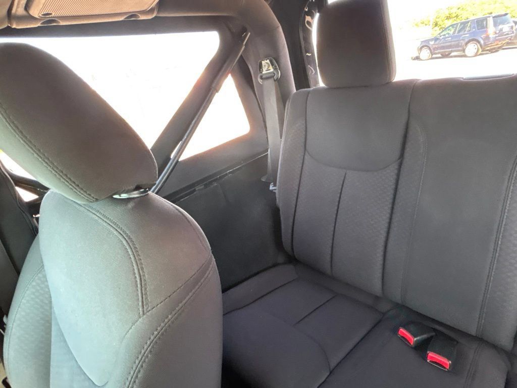 Used 2017 Jeep Wrangler Sport AWD/4WD image 23