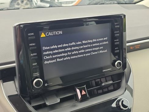 Used 2022 Toyota Corolla LE image 22