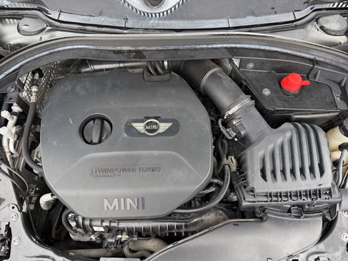 Used 2017 MINI Cooper Clubman w/ Premium Package image 23