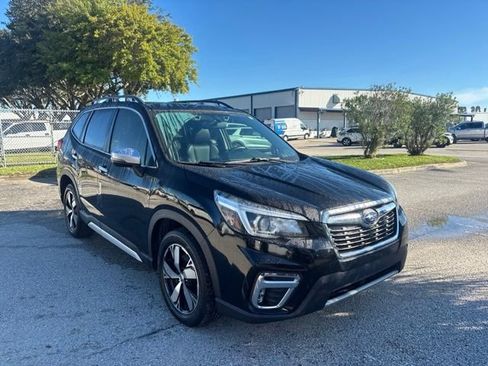 Used 2019 Subaru Forester Touring AWD/4WD image 3