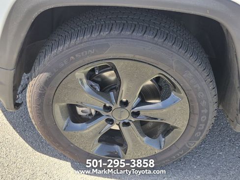 Used 2018 Jeep Compass Latitude w/ Popular Equipment Group AWD/4WD image 14