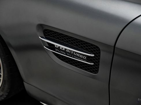 Used 2018 Mercedes-Benz AMG GT C image 36