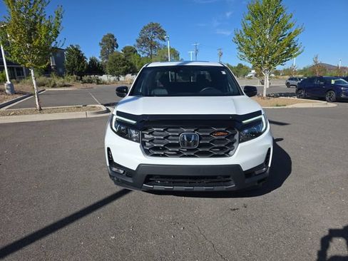 Used 2025 Honda Ridgeline TrailSport image 8