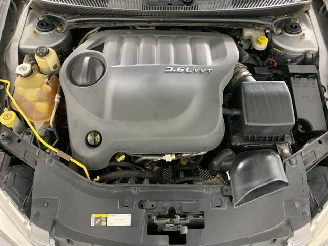 Used 2013 Chrysler 200 LX FWD image 34