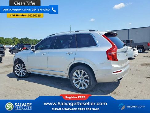Used 2017 Volvo XC90 T5 Momentum w/ Vision Package FWD image 3