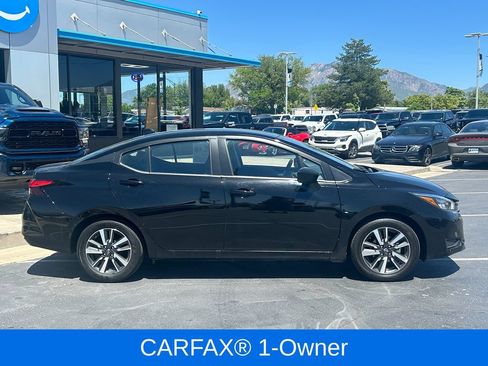 Used 2025 Nissan Versa SV FWD image 2
