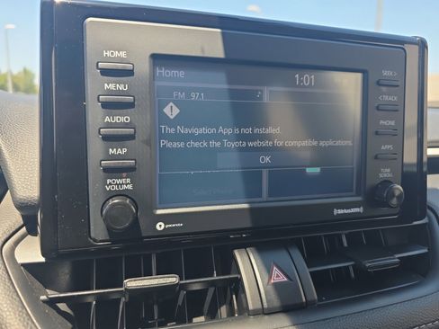 Used 2022 Toyota RAV4 XLE w/ XLE Grade Weather Package AWD/4WD image 28