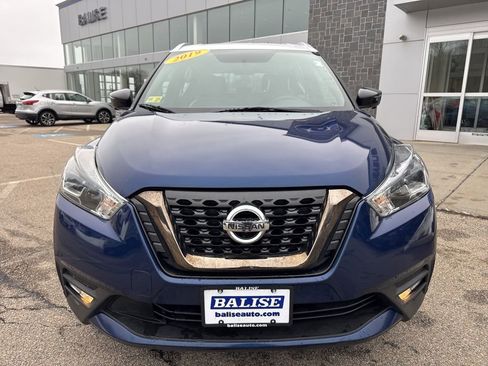 Used 2019 Nissan Kicks SR image 6