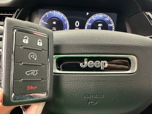 New 2026 Jeep Grand Cherokee Altitude AWD/4WD image 51