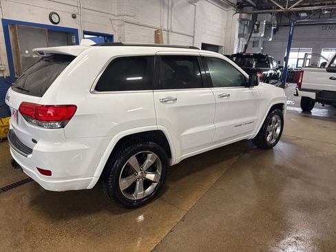 Used 2016 Jeep Grand Cherokee Overland image 4