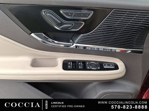 Certified 2021 Lincoln Corsair AWD w/ Equipment Group 101A image 12