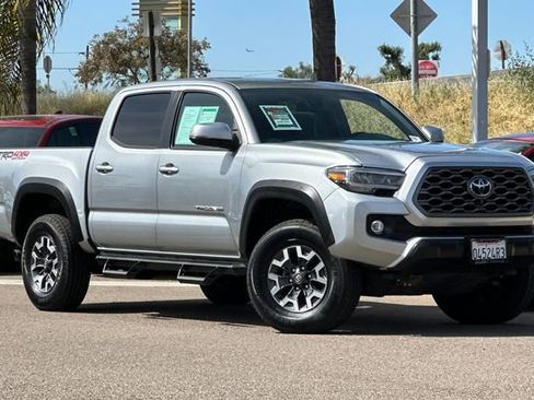 Used 2023 Toyota Tacoma TRD Off-Road image 3