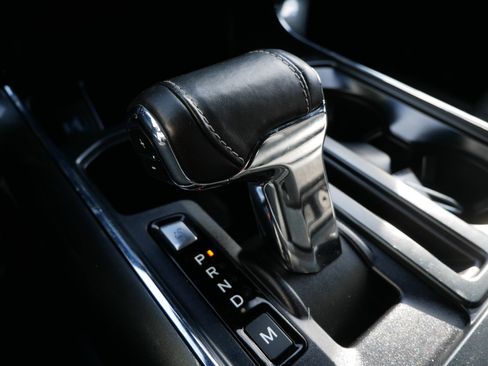 Used 2022 Ford F150 XLT w/ Equipment Group 302A High image 16