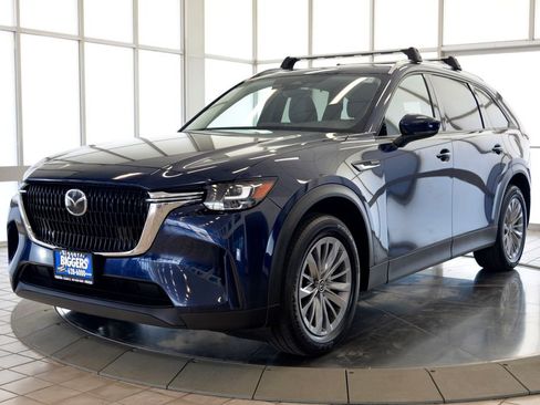 Certified 2024 MAZDA CX-90 Plug-In Hybrid w/ Preferred AWD/4WD image 4