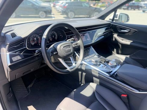 Certified 2025 Audi Q7 3.0T Premium Plus AWD/4WD image 12