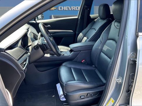 Used 2023 Cadillac XT4 Premium Luxury w/ Cold Weather Package AWD/4WD image 21