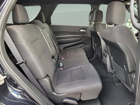 Used 2024 Dodge Durango SXT w/ 3rd Row Seating Group image 17