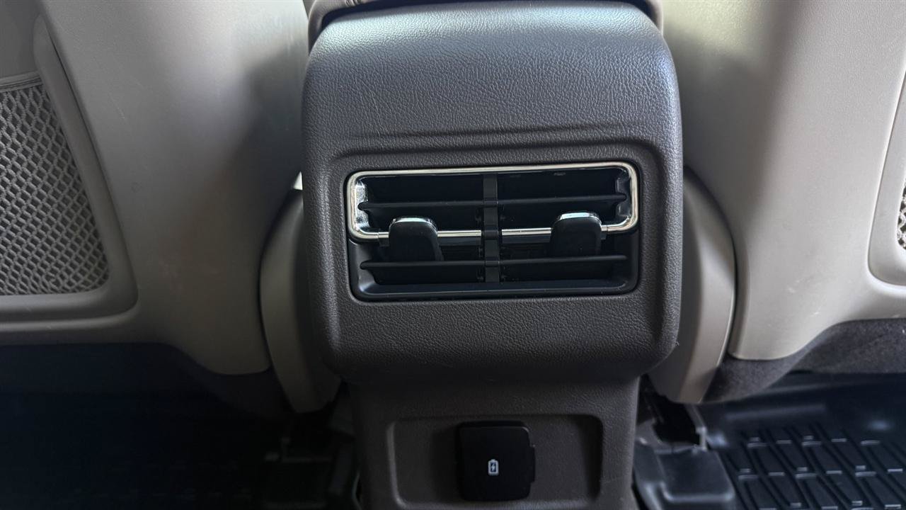 Used 2021 Lincoln Corsair Grand Touring AWD/4WD image 39