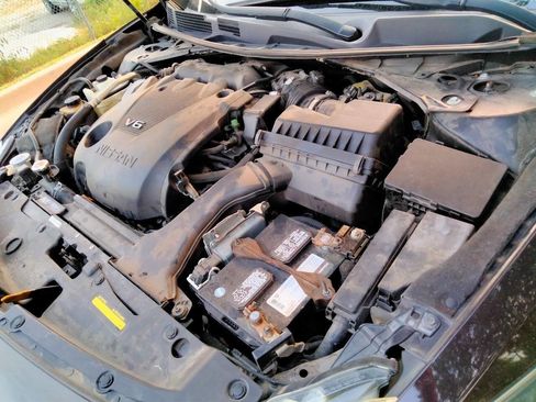 Used 2017 Nissan Maxima Platinum w/ Medallion Package FWD image 26