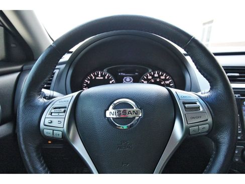 Used 2014 Nissan Altima 2.5 SL w/ Technology Package FWD image 15