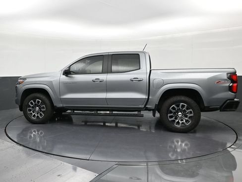 Used 2025 Chevrolet Colorado Z71 AWD/4WD image 2