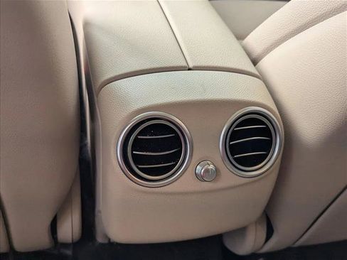 Used 2022 Mercedes-Benz GLC 300 GLC 300 image 16